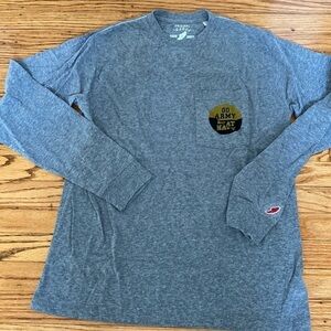 𝅺nwot league original size small go army beat navy long sleeve shirt